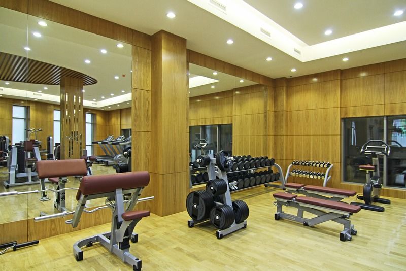 Orion Hotel Bishkek Esterno foto A gym at a hotel