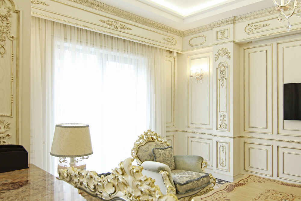 Orion Hotel Bishkek Esterno foto A room with a curtain