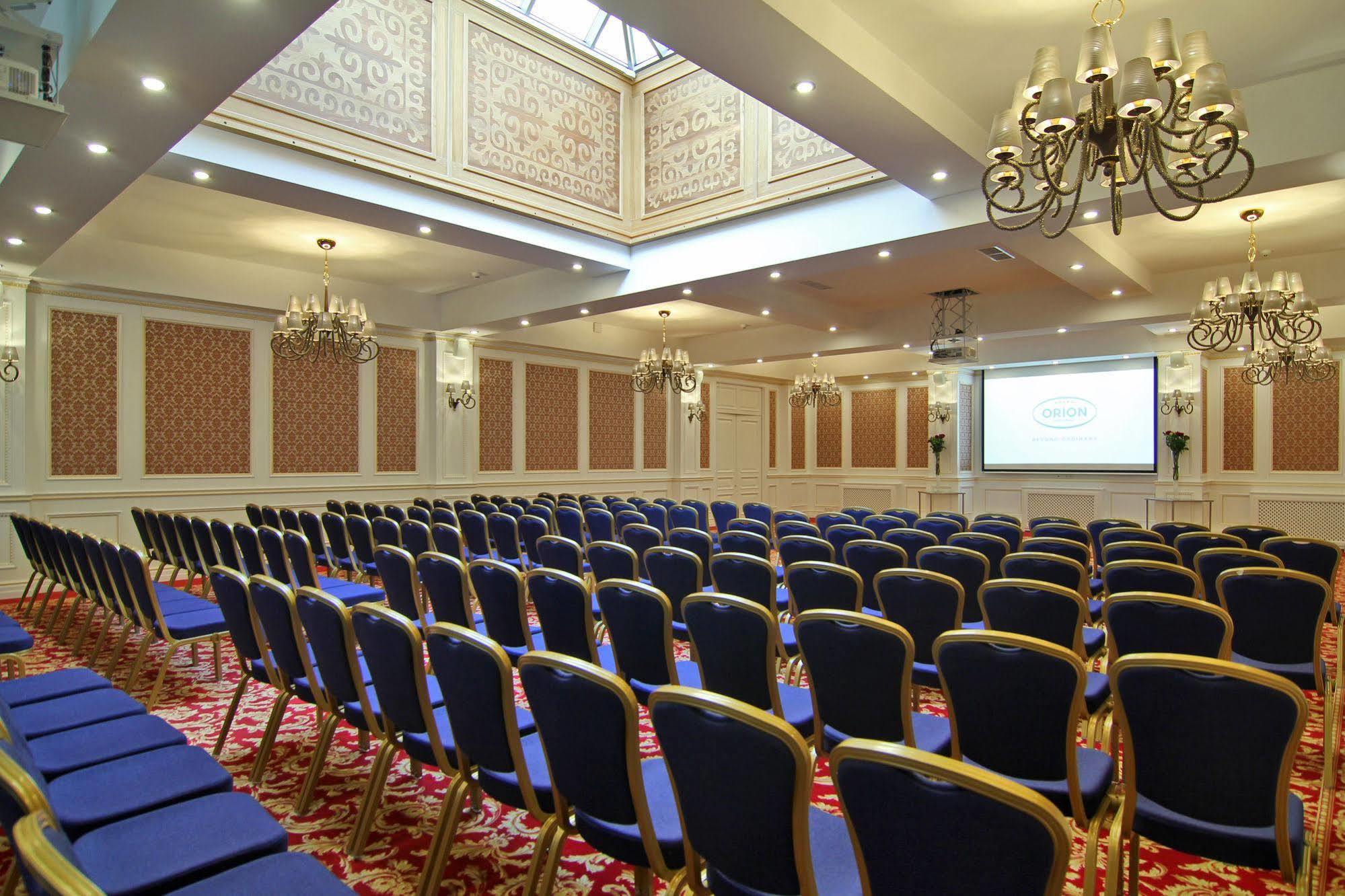 Orion Hotel Bishkek Esterno foto The Long Room